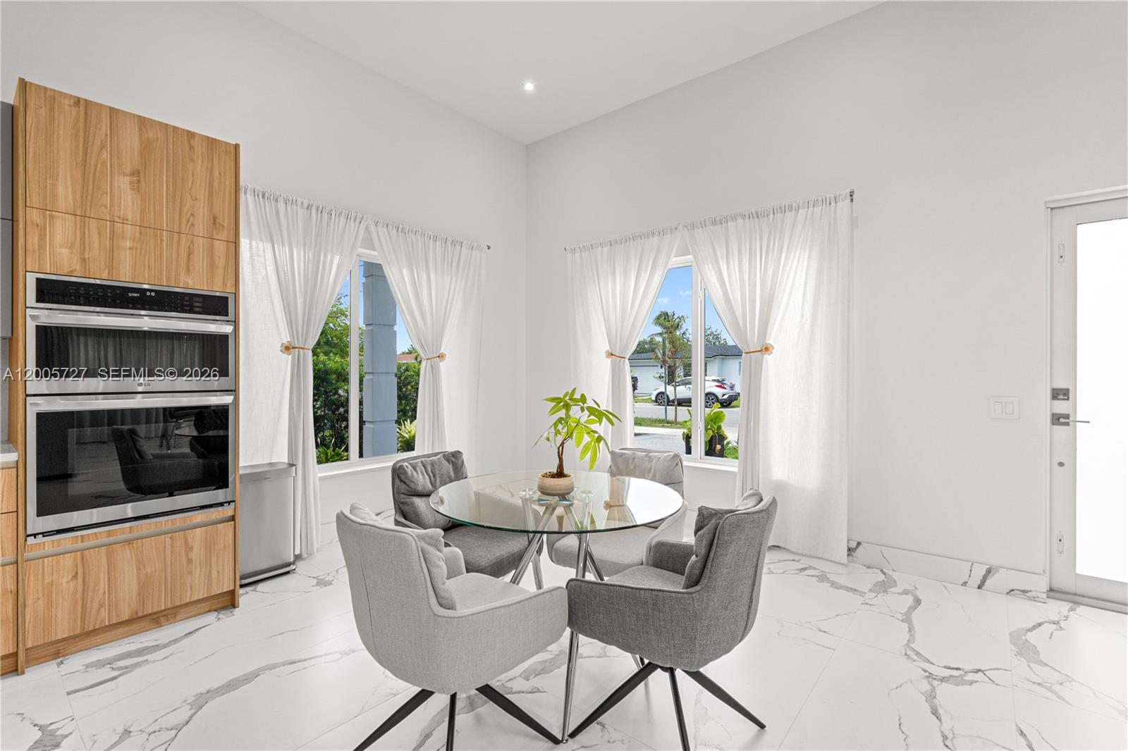 635 Southwest 9th Street Hallandale Beach, FL 33009 - Photo 20 of 28