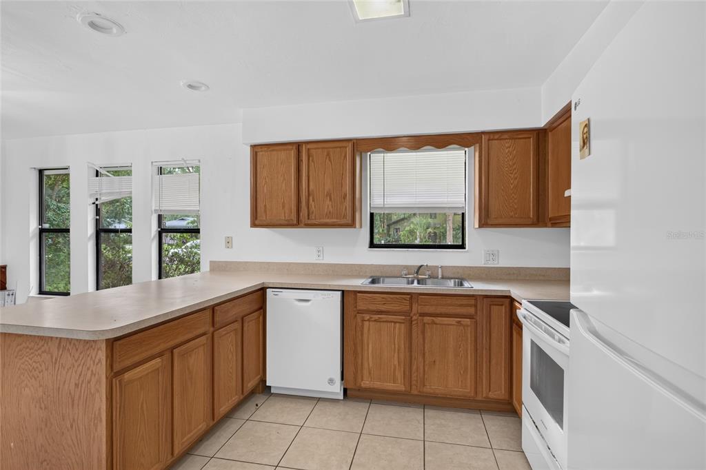 7714 Southwest 5th Place Gainesville, FL 32607 - Photo 13 of 25 Gallery Image 13