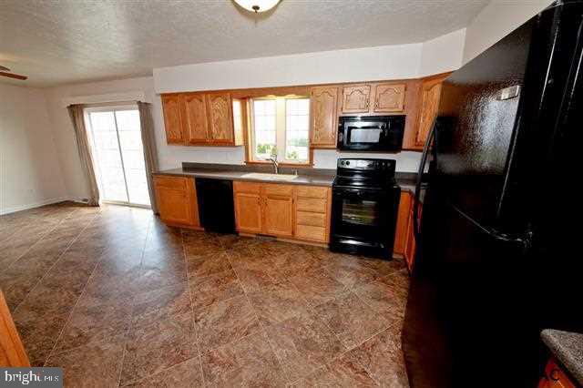 2785 Admire Road Dover, PA 17315 - Photo 10 of 36 Gallery Image 10