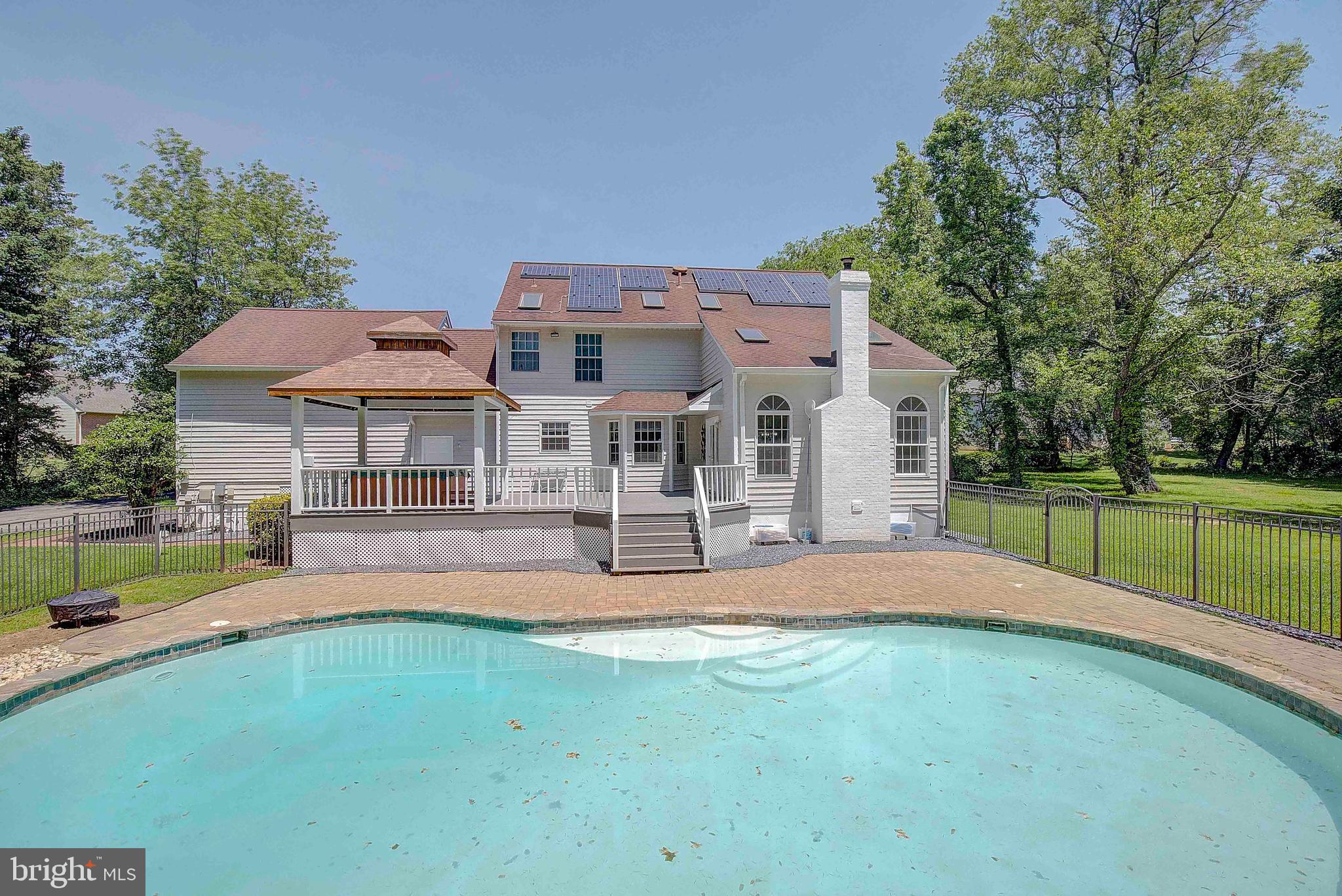 7 Poplar Point Road Edgewater, MD 21037 - Photo 4 of 50