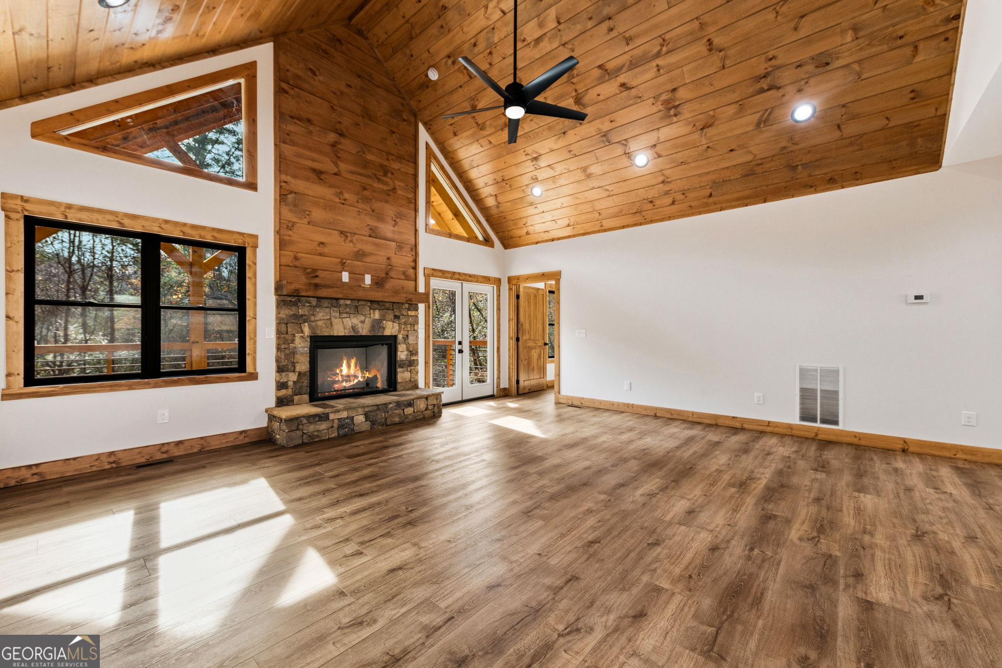 40 Cherry Street East Ellijay, GA 30540 - Photo 9 of 54