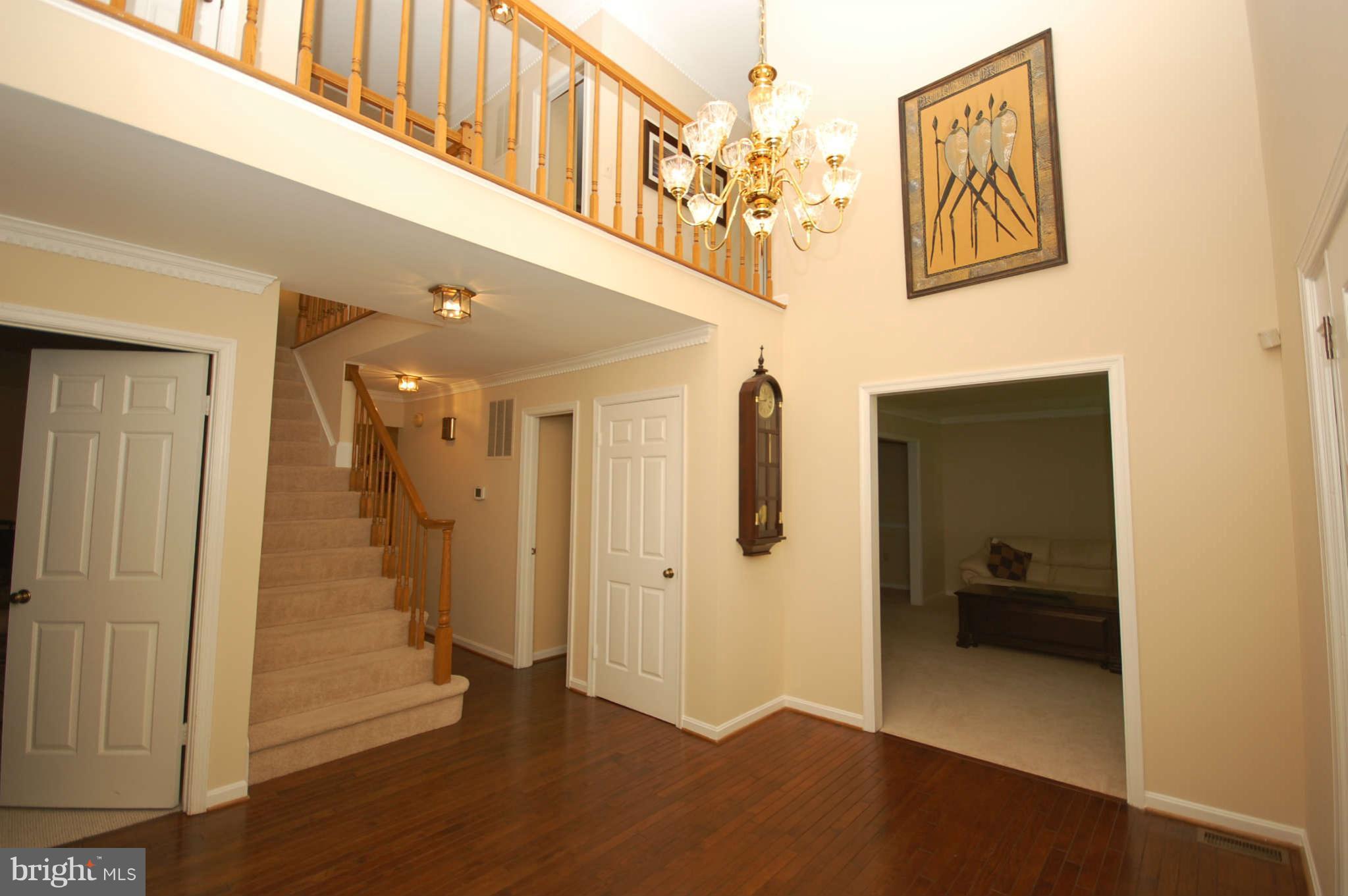 7122 Rivers View Court Columbia, MD 21044 - Photo 2 of 28 Foyer
