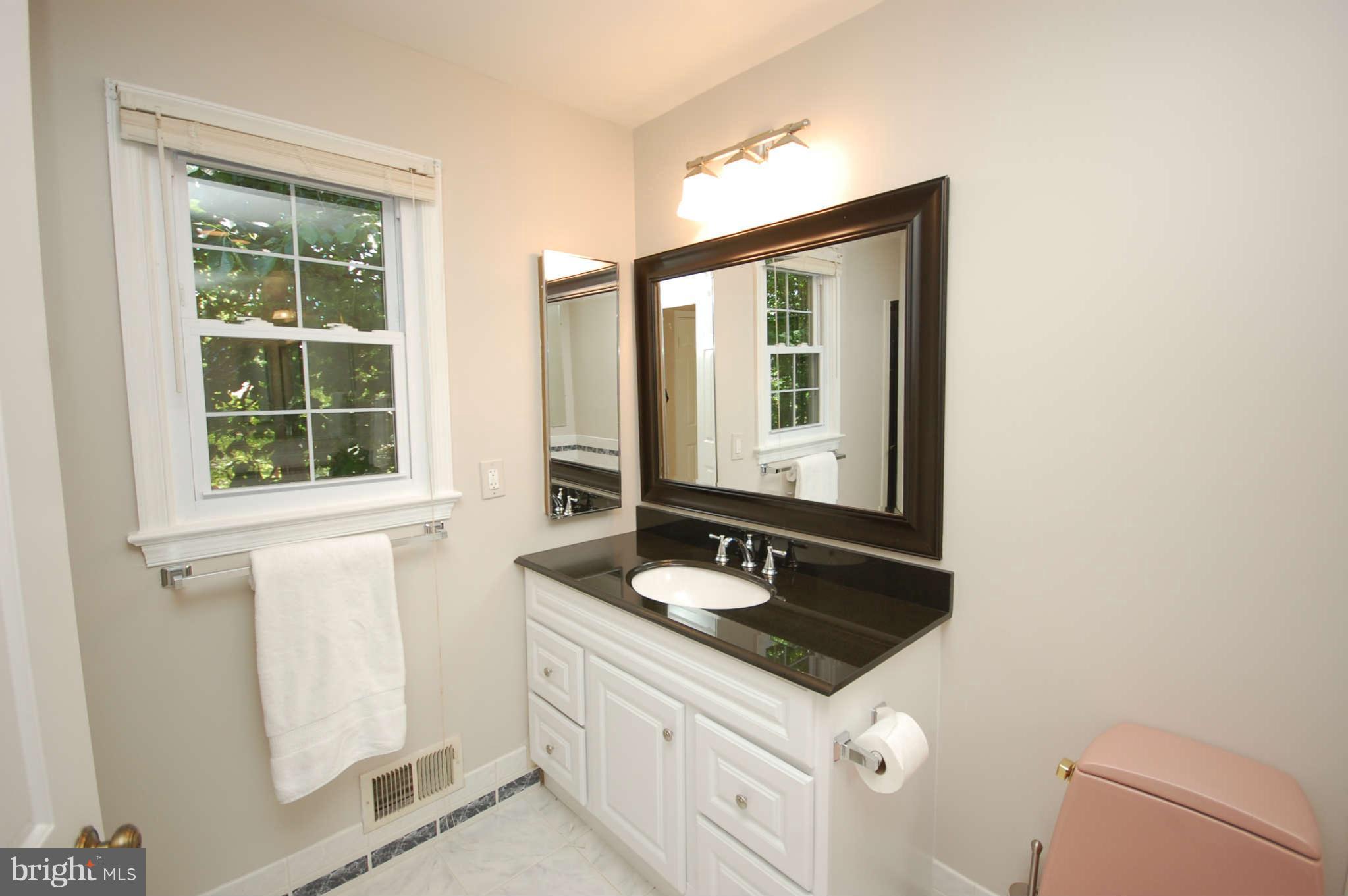 7122 Rivers View Court Columbia, MD 21044 - Photo 15 of 28 Bath (Master)