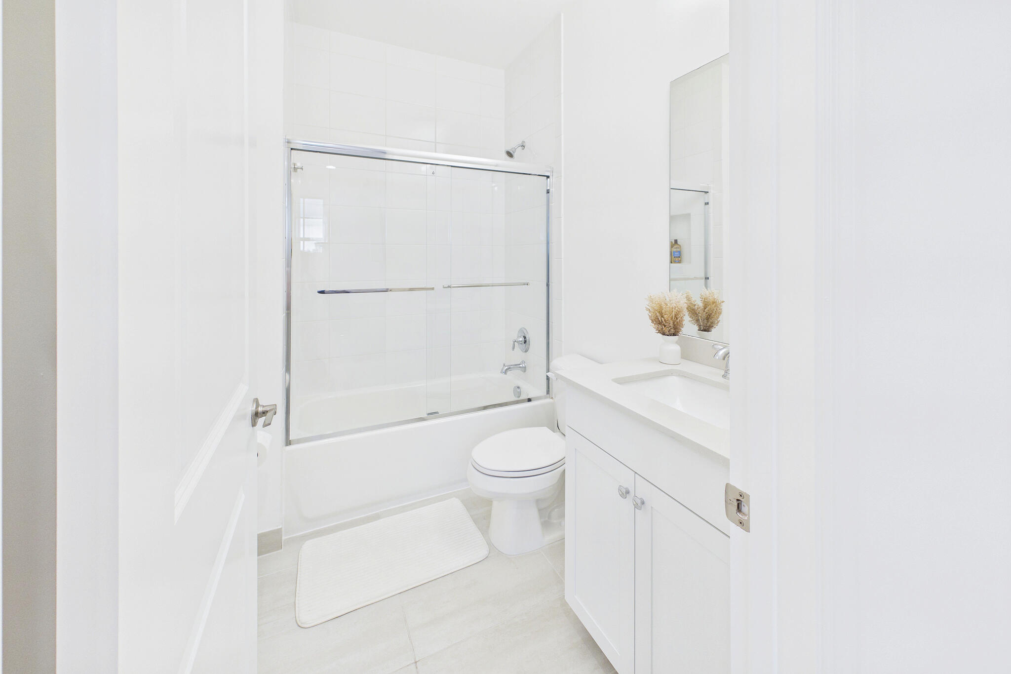 19243 Rolling Acrs Road Loxahatchee, FL 33470 - Photo 82 of 137 Bathroom