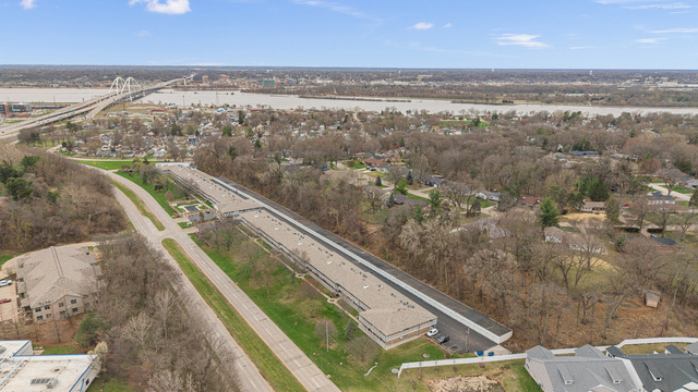 1104 Kimberly Road, Unit 1104 Bettendorf, IA 52722 - Photo 42 of 43 Gallery Image 42