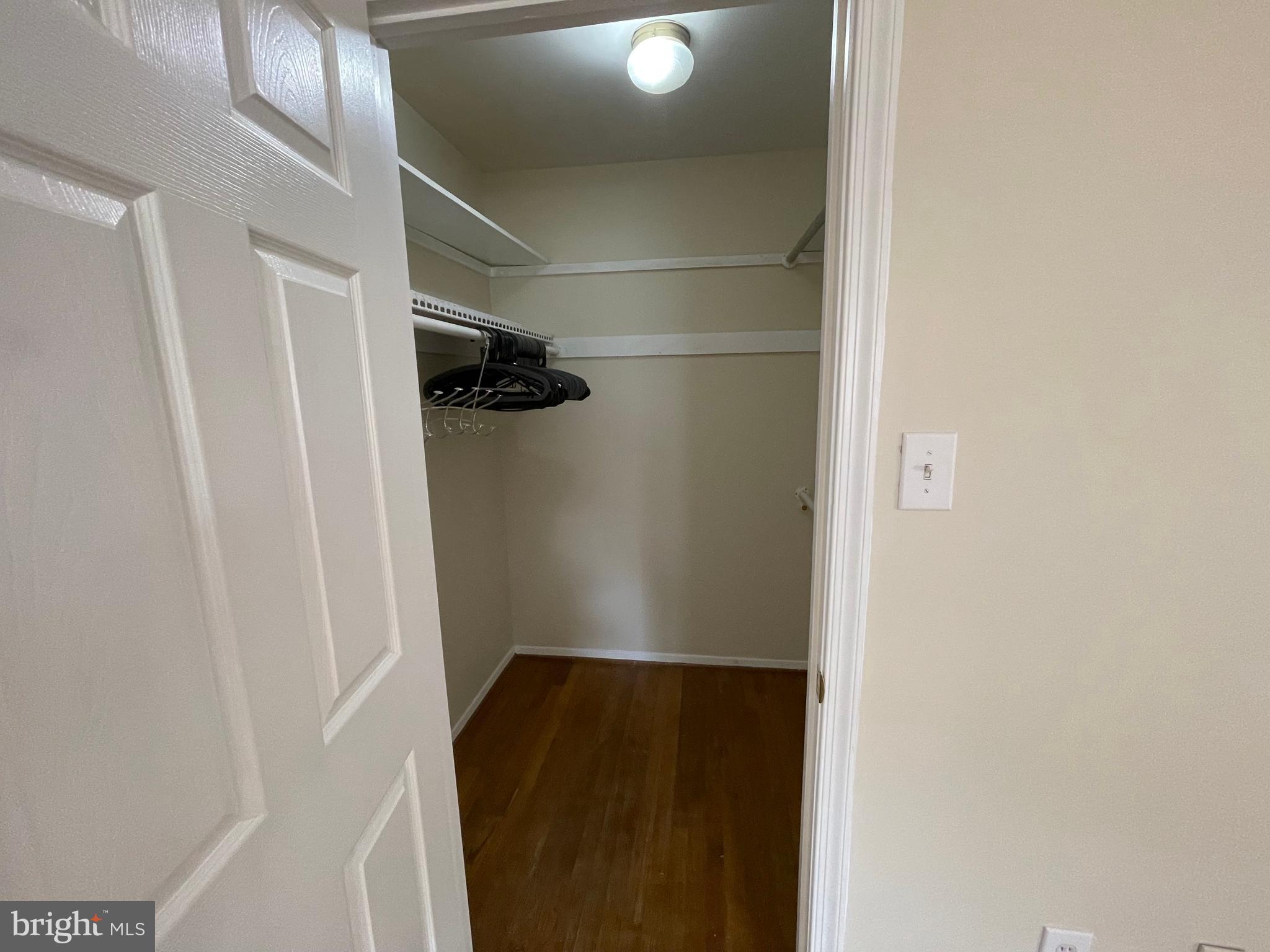903 Regency Road Woodbridge, VA 22191 - Photo 29 of 38 a view of walk in closet