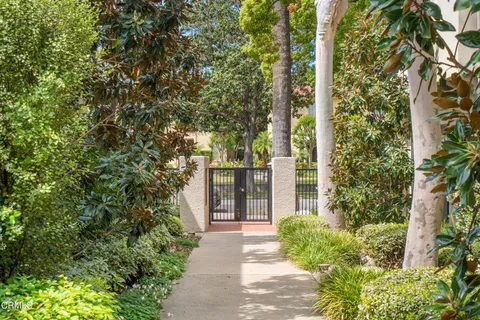 $1,695,000 | 108 South Grand Avenue, Pasadena, CA 91105