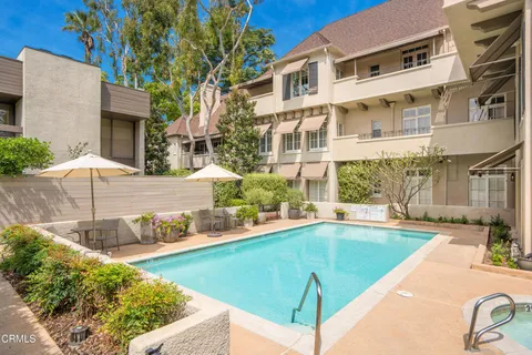 $1,695,000 | 108 South Grand Avenue, Pasadena, CA 91105