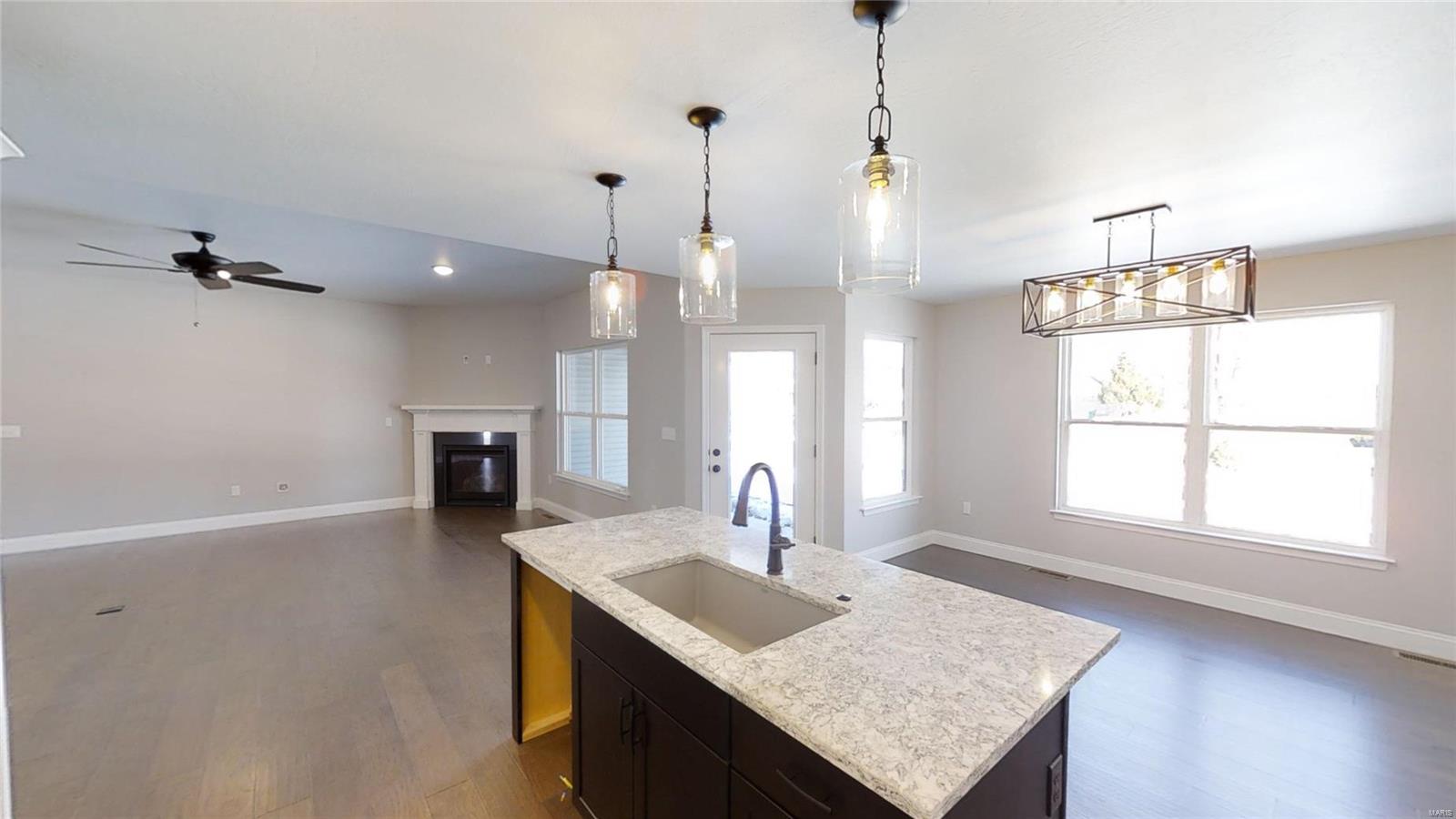 702 Wheatfield Road O'Fallon, IL 62269 - Photo 10 of 31