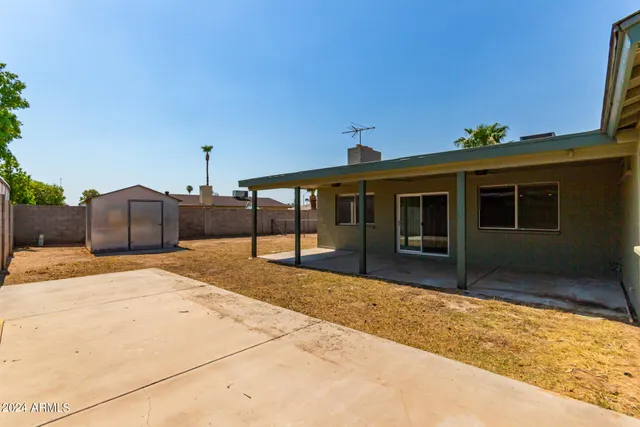 a view of an indoor swimming pool