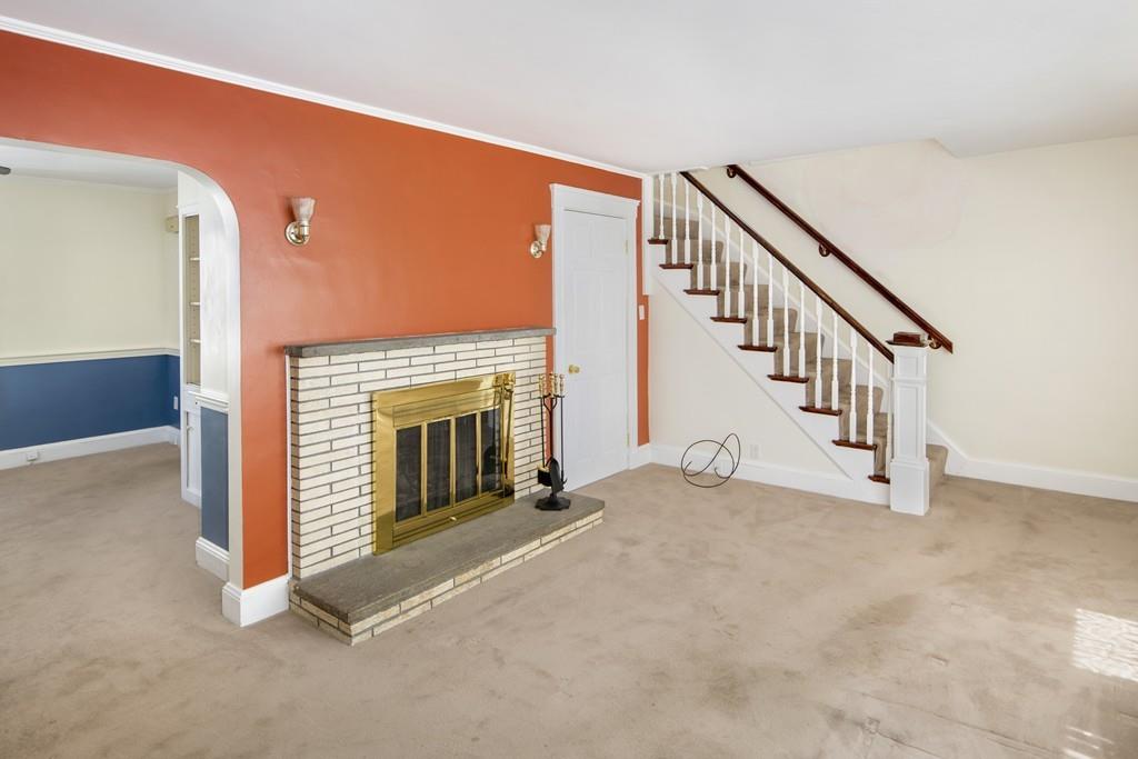 93 Beal Road Waltham, MA 02453 - Photo 6 of 19 Gallery Image 6