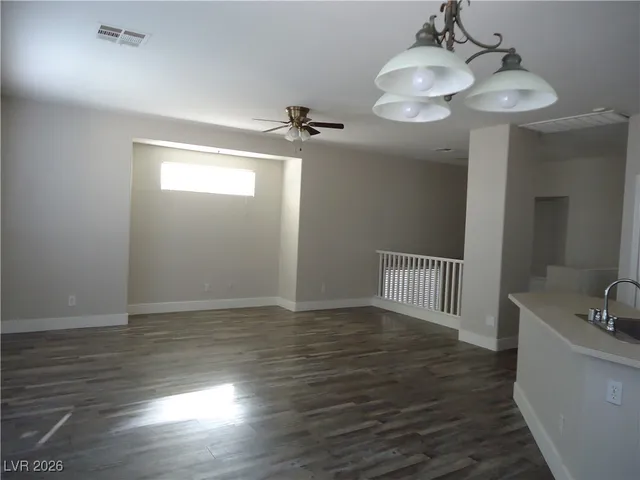 $1,900 | 7020 Flowering Willow Street, Las Vegas, NV 89148