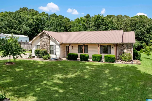 $329,000 | 4977 Big Oak Drive East, Gadsden, AL 35907