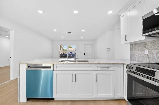 $2,875 | 4896 Neros Drive, Lake Worth, FL 33463