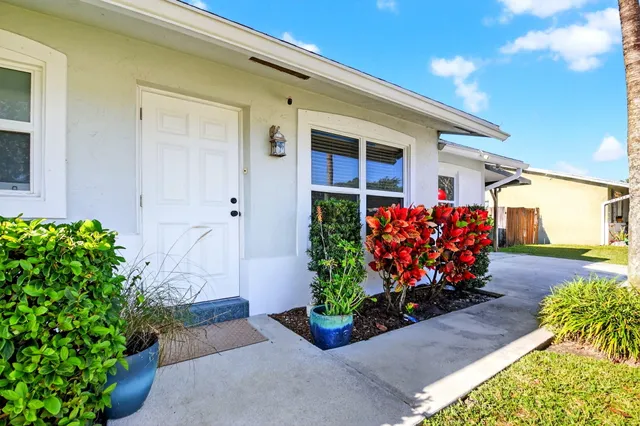 $2,875 | 4896 Neros Drive, Lake Worth, FL 33463