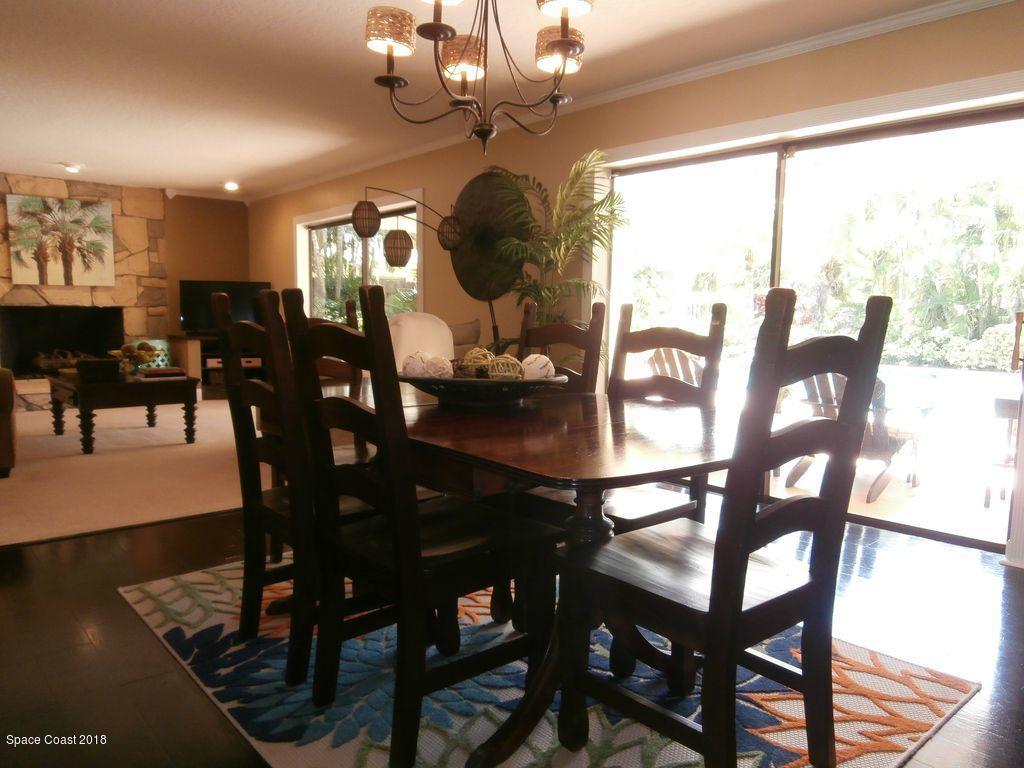 684 Caribbean Road Satellite Beach, FL 32937 - Photo 10 of 14 Dining