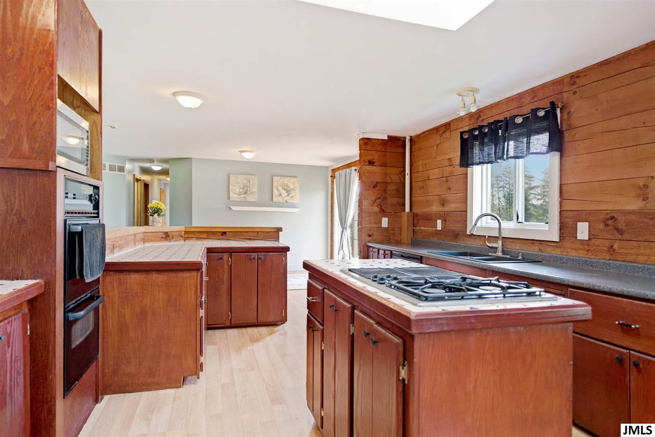 3941 Blackman Road Jackson, MI 49201 - Photo 7 of 33 Photo 7