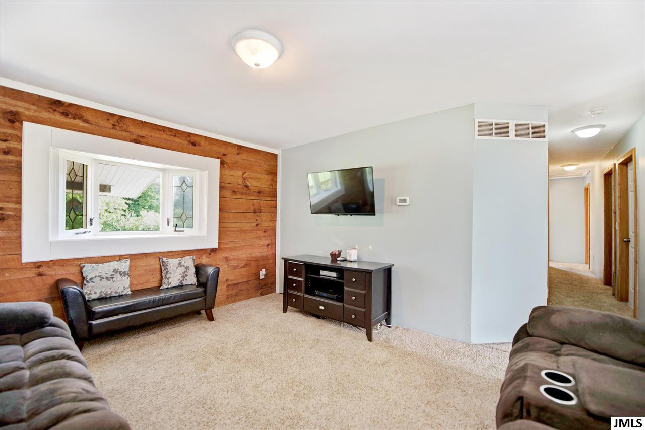 3941 Blackman Road Jackson, MI 49201 - Photo 8 of 33 Photo 8