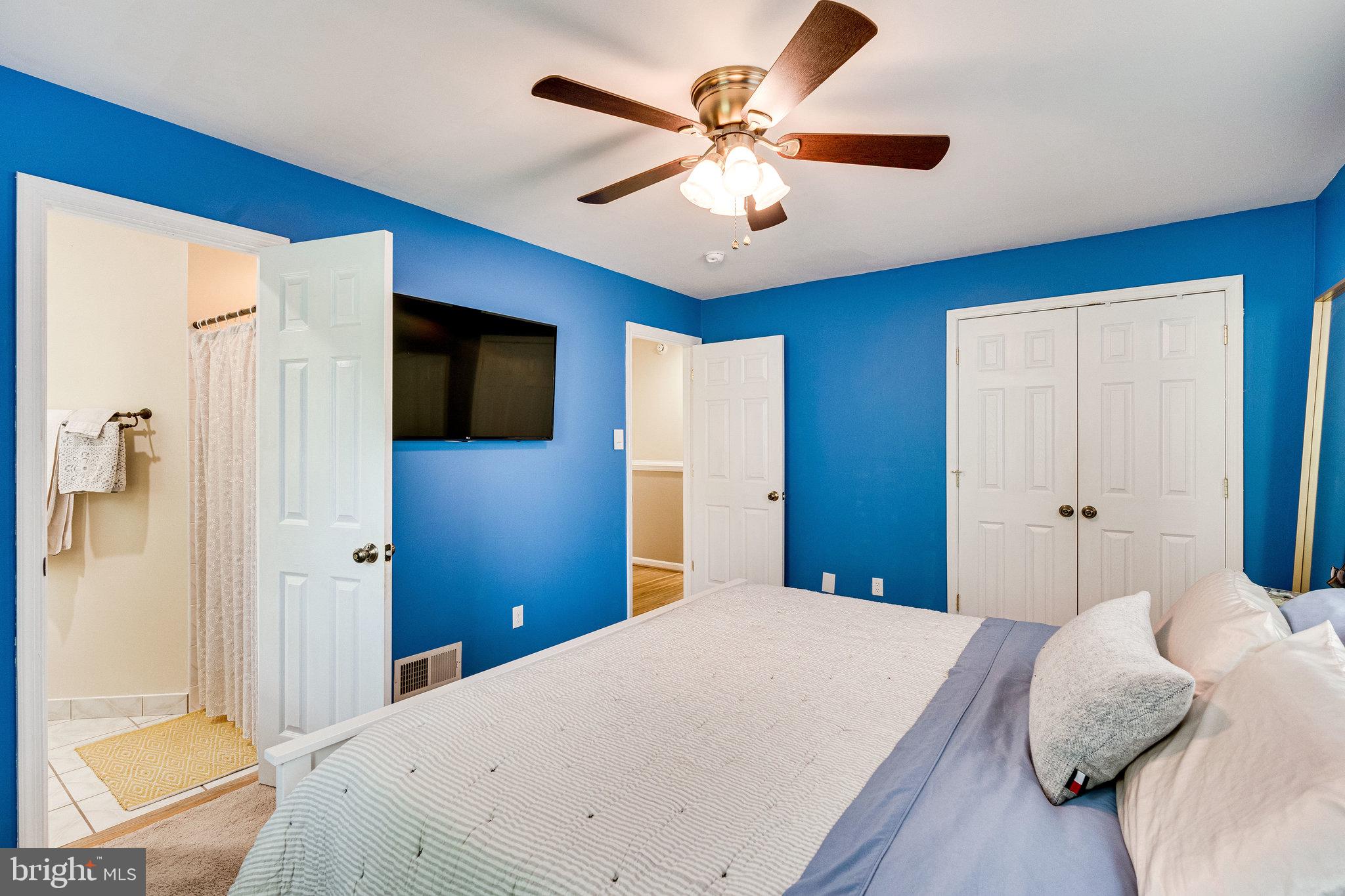 4302 Lees Corner Road Chantilly, VA 20151 - Photo 31 of 42 MASTER BEDROOM