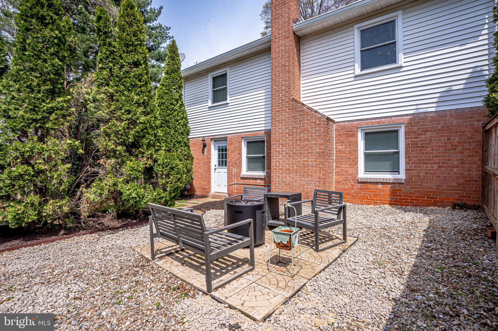 4302 Lees Corner Road Chantilly, VA 20151 - Photo 4 of 42 REAR PATIO