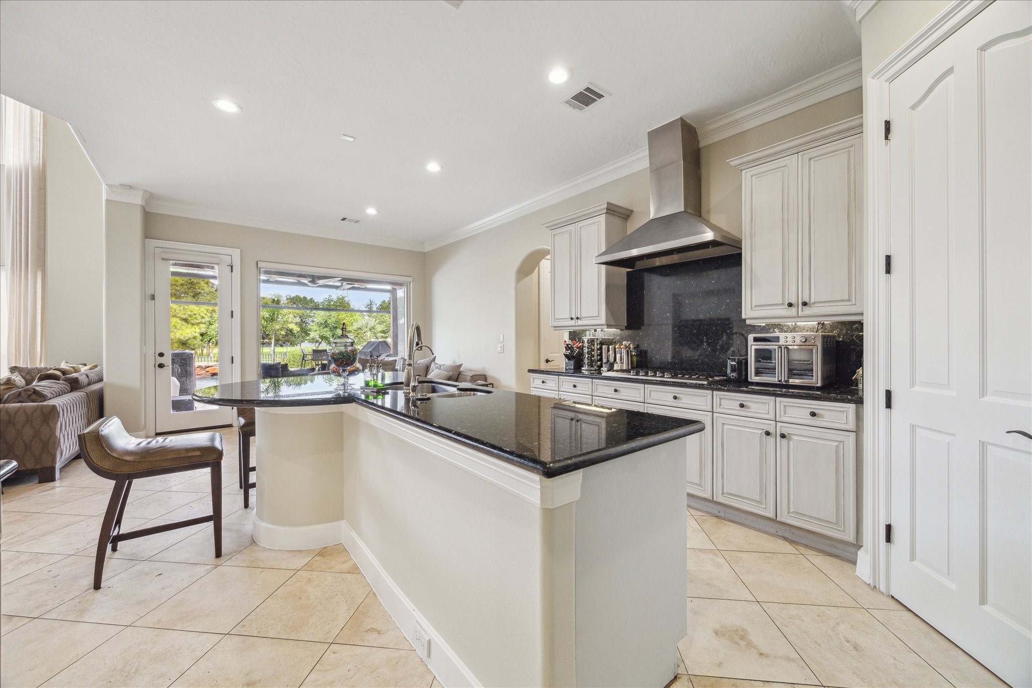 3319 Bridgeberry Lane Houston, TX 77082 - Photo 16 of 50 Another view of the kitchen