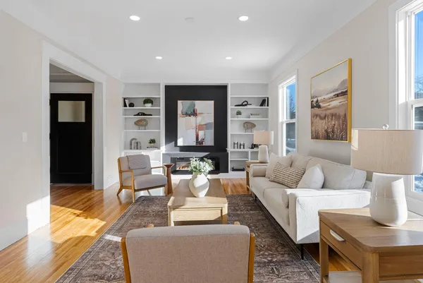 $1,333,500 | 2320 Humboldt Avenue South, Minneapolis, MN 55405