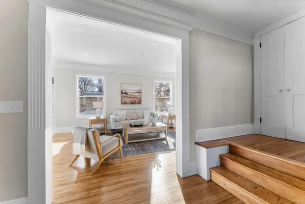$1,333,500 | 2320 Humboldt Avenue South, Minneapolis, MN 55405