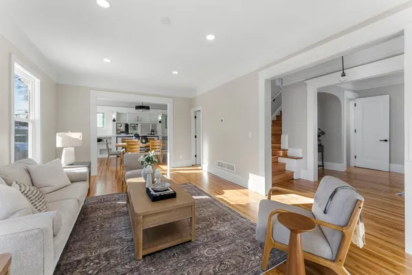 $1,333,500 | 2320 Humboldt Avenue South, Minneapolis, MN 55405