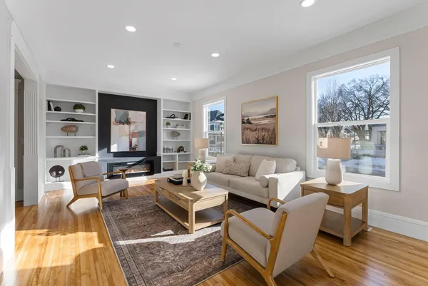 $1,333,500 | 2320 Humboldt Avenue South, Minneapolis, MN 55405