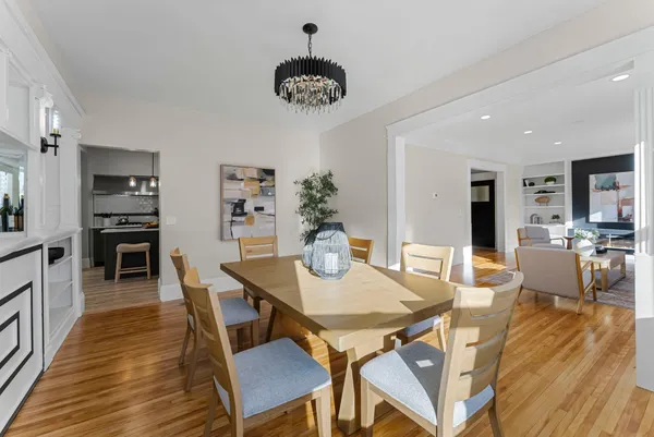 $1,333,500 | 2320 Humboldt Avenue South, Minneapolis, MN 55405