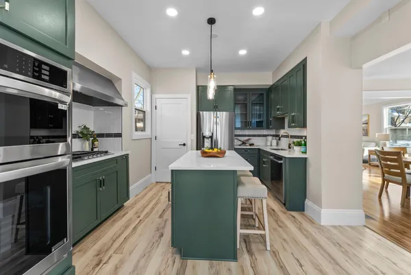 $1,333,500 | 2320 Humboldt Avenue South, Minneapolis, MN 55405