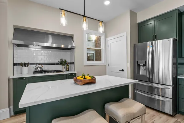 $1,333,500 | 2320 Humboldt Avenue South, Minneapolis, MN 55405