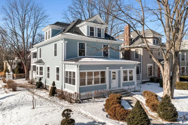 $1,333,500 | 2320 Humboldt Avenue South, Minneapolis, MN 55405