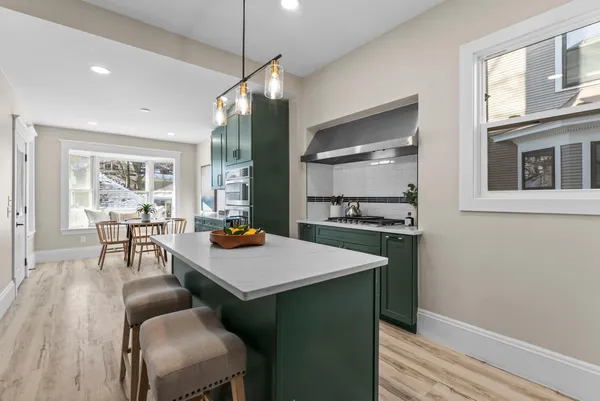 $1,333,500 | 2320 Humboldt Avenue South, Minneapolis, MN 55405