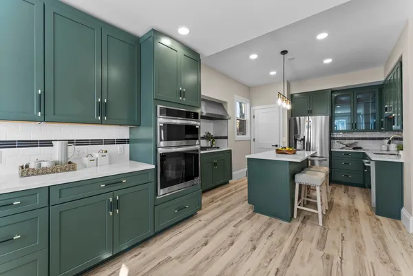 $1,333,500 | 2320 Humboldt Avenue South, Minneapolis, MN 55405