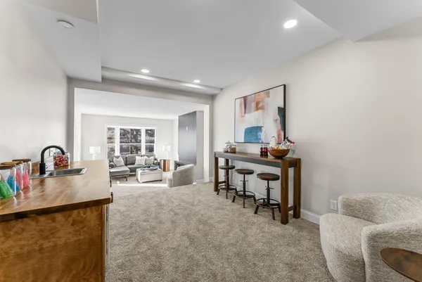 $1,333,500 | 2320 Humboldt Avenue South, Minneapolis, MN 55405