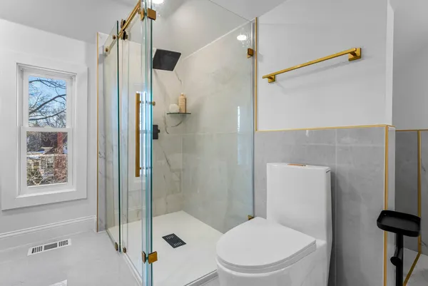 $1,333,500 | 2320 Humboldt Avenue South, Minneapolis, MN 55405