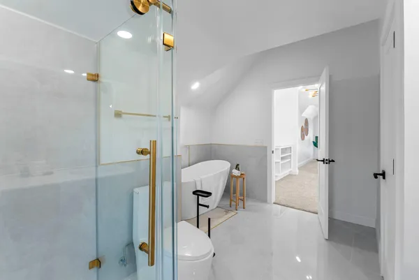 $1,333,500 | 2320 Humboldt Avenue South, Minneapolis, MN 55405