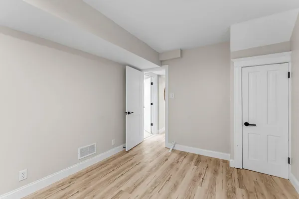$1,333,500 | 2320 Humboldt Avenue South, Minneapolis, MN 55405