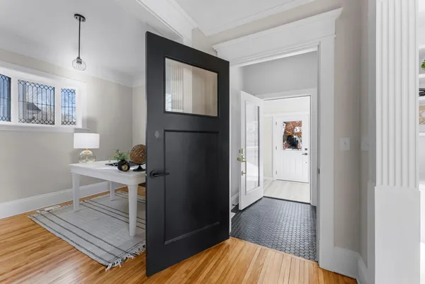 $1,333,500 | 2320 Humboldt Avenue South, Minneapolis, MN 55405