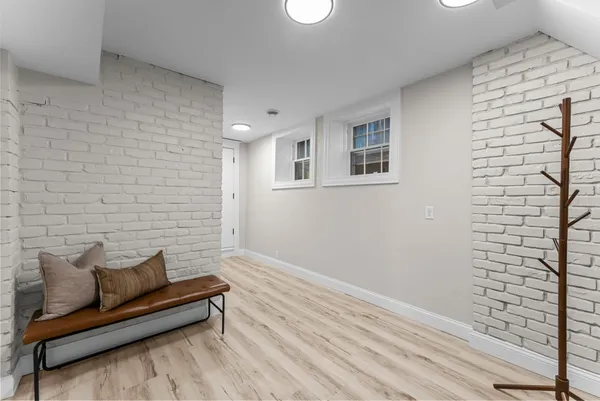 $1,333,500 | 2320 Humboldt Avenue South, Minneapolis, MN 55405