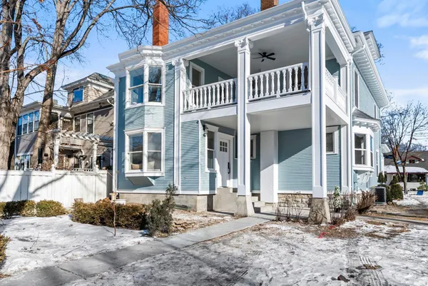$1,333,500 | 2320 Humboldt Avenue South, Minneapolis, MN 55405