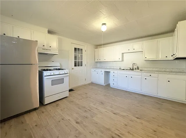 $1,500 | 408 Oak Street, Elmira, NY 14901