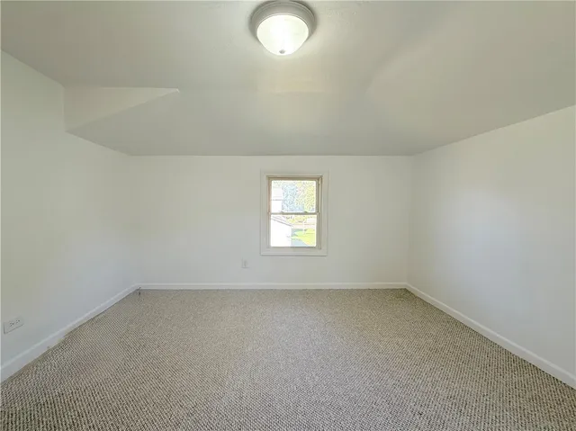 $1,500 | 408 Oak Street, Elmira, NY 14901