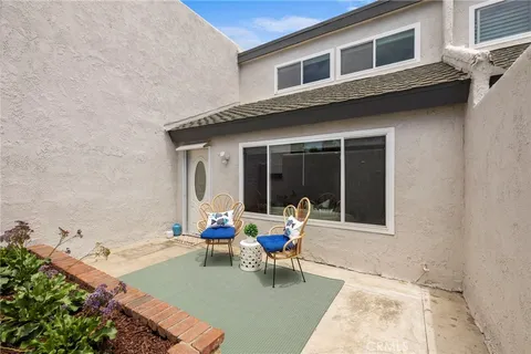 $895,000 | 18683 Maplewood Circle, Huntington Beach, CA 92646