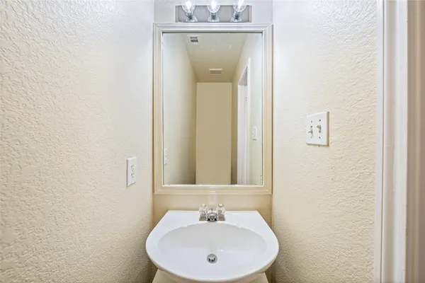 $1,545 | 9607 Nightjar Drive, Unit B, Austin, TX 78748
