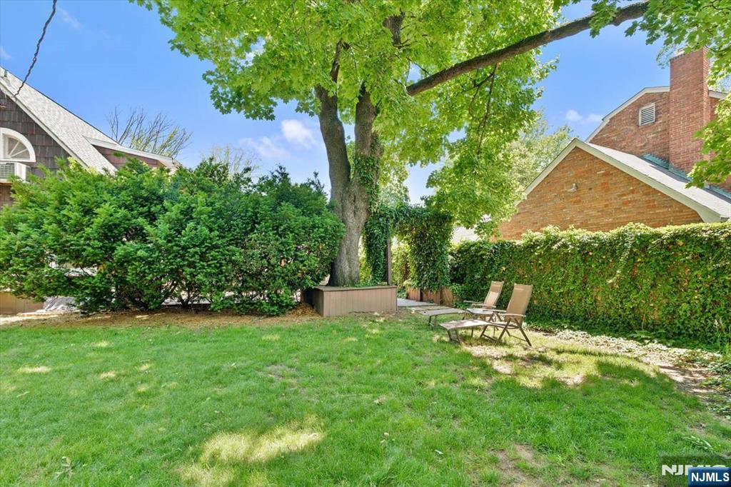 694 Sunset Road Teaneck, NJ 07666 - Photo 23 of 30
