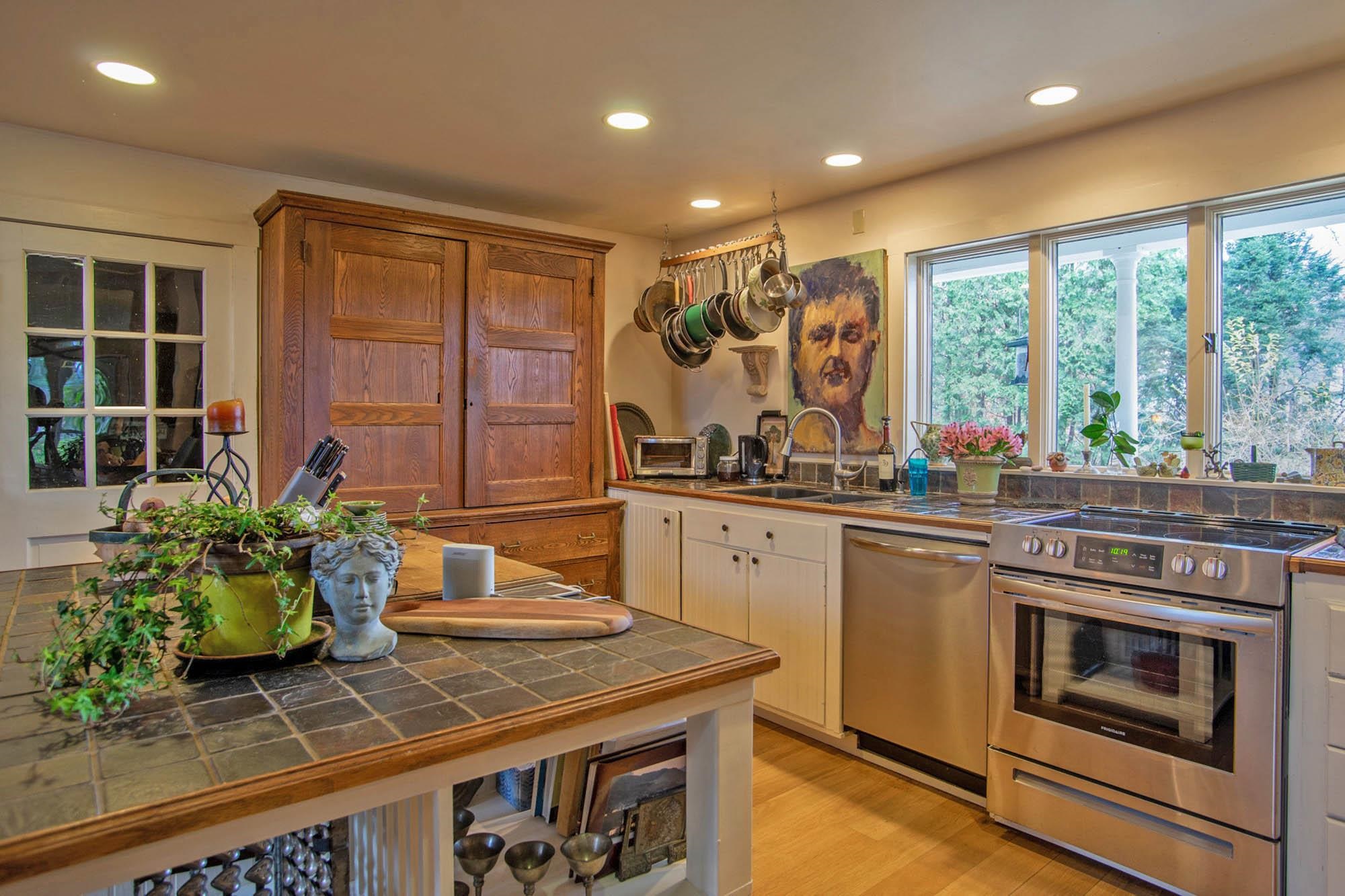 69 High Street Walpole, NH 03608 - Photo 6 of 31