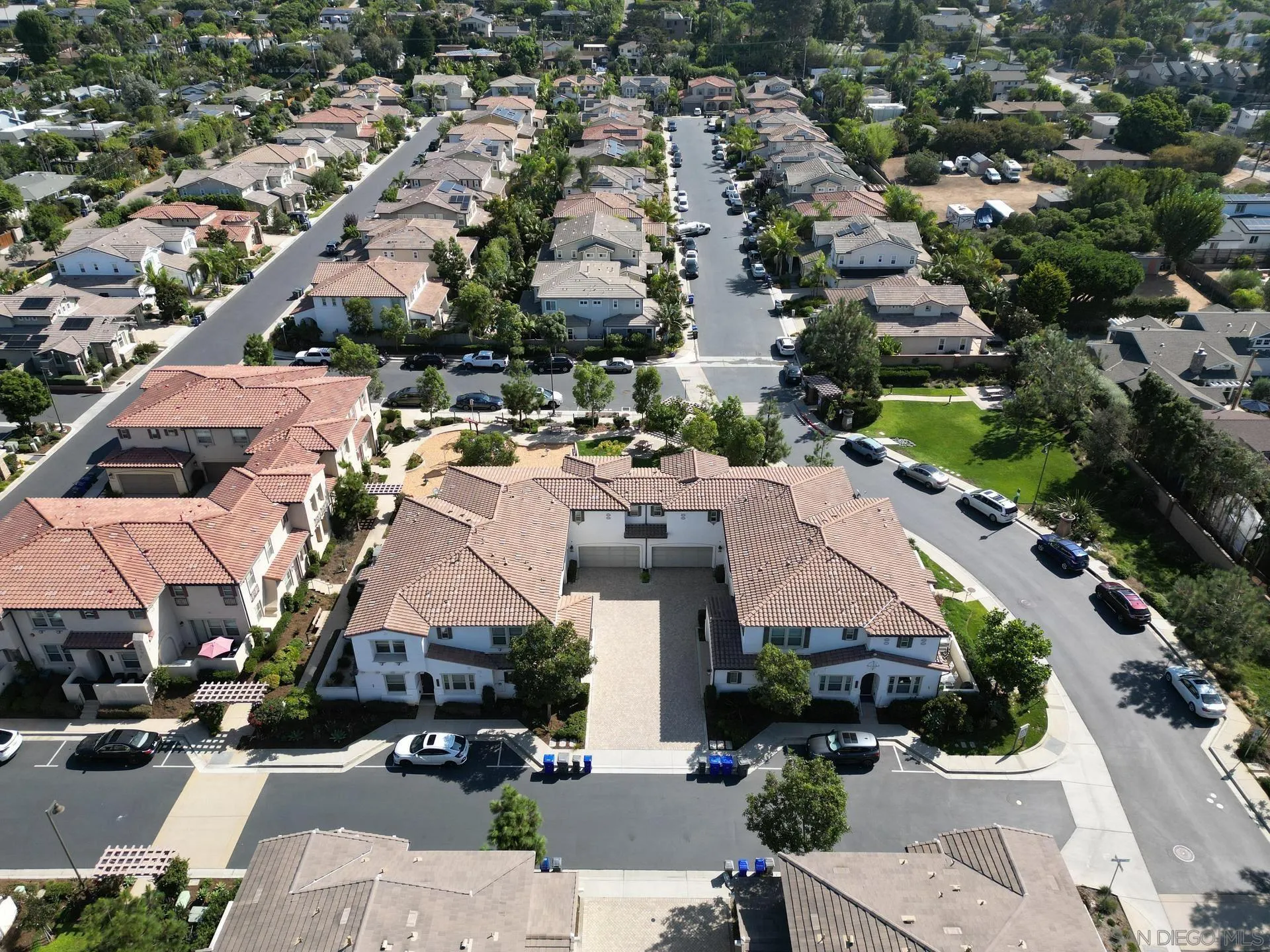 1676 Shorebreak Way Encinitas, CA 92024 - Photo 58 of 62 an aerial view of a city