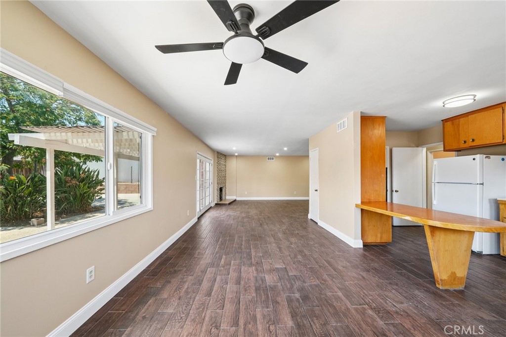 3595 Watkins Drive Riverside, CA 92507 - Photo 10 of 48